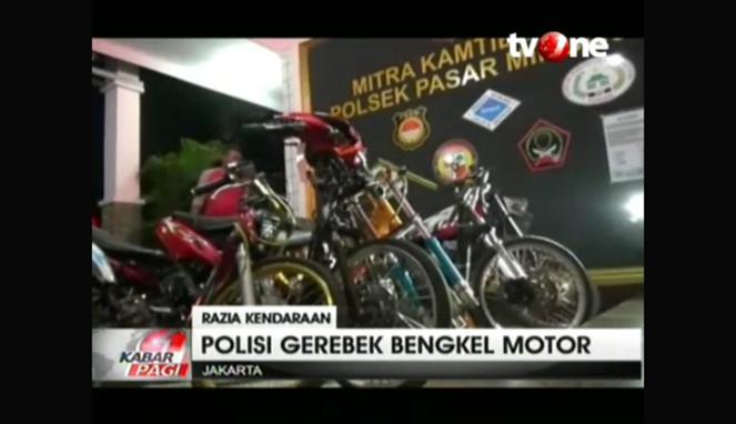 [VIDEO] Polisi Gerebek Sejumlah Bengkel Balap Motor Liar di Pasar Minggu dlvr.it/BLHTtP