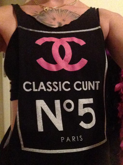 #Disco tonight in my fave shirt. Happy #Pride everyone xoxo http://t.co/K1JY8il8c9<a href="/tag/disco"class="tags">#Disco</a><a href="/tag/pride"class="tags">#Pride</a>