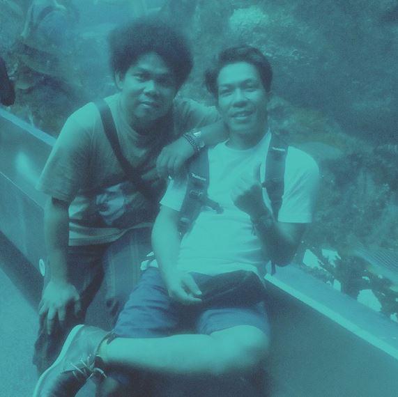 rwsentosaID's tweet photo. @JANJISUCI_TTV Ian & Lepai bergaya di #SEAAquarium #RWSID #repostIG @lepai.art #RANSholidayRWS http://t.co/evLBpCzfOb http://t.co/6r9GPbVvAC