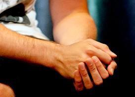 handsafi tweet picture