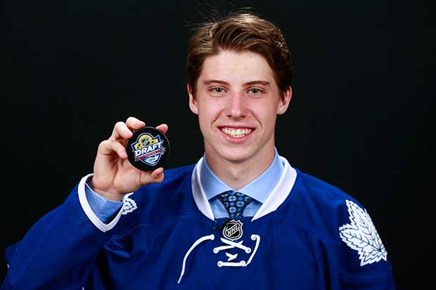 MapleLeafs's tweet image. Our @dalter on the #Leafs selection of Mitch Marner. #TMLtalk #TMLDraft 

READ: bit.ly/1LLUTKc