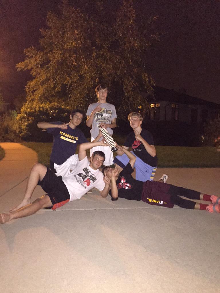 nkhl_3's tweet photo. The Taylor Cup champions. Watch out Team Ballweg http://t.co/WBFejfA5XF