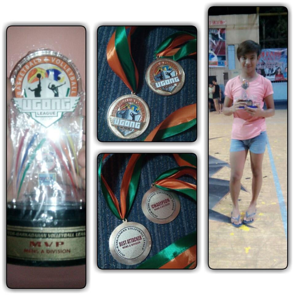 SilangCarla's tweet photo. Thank you for this award. Thank you, Lord. 😘
Volleyball Necer Stop. 🙆
#Champion #Mvp #BestAttacker #BlackTeam http://t.co/3jDA8iLDyf