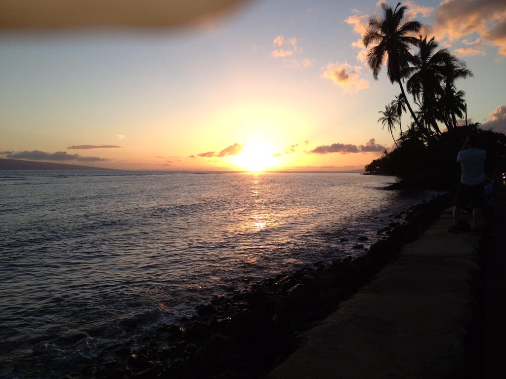 jlrthompson's tweet photo. Sunset at the beach! #AzleSL15 http://t.co/s1hTO3x1C0