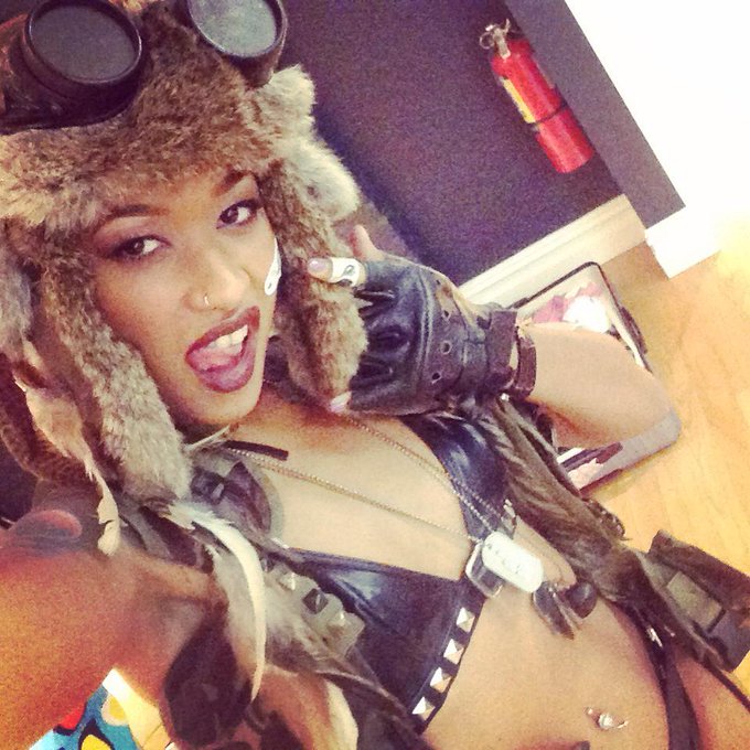 Headin' to the stage soooon!!! Who's ready?? 😈 @ShowPalaceNY #TankGirl #featuredancer #showgirl #NewYork<a href="/tag/newyork"class="tags"><span>#newyork</span></a><a href="/tag/showgirl"class="tags"><span>#showgirl</span></a><a href="/tag/featuredancer"class="tags"><span>#featuredancer</span></a><a href="/tag/tankgirl"class="tags"><span>#tankgirl</span></a>