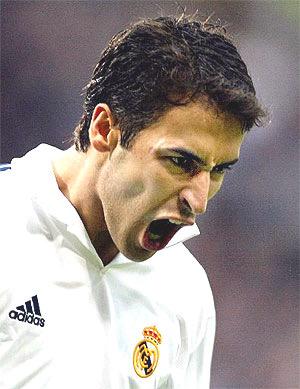 Happy birthday Raúl González Blanco. The greatest player of all time    