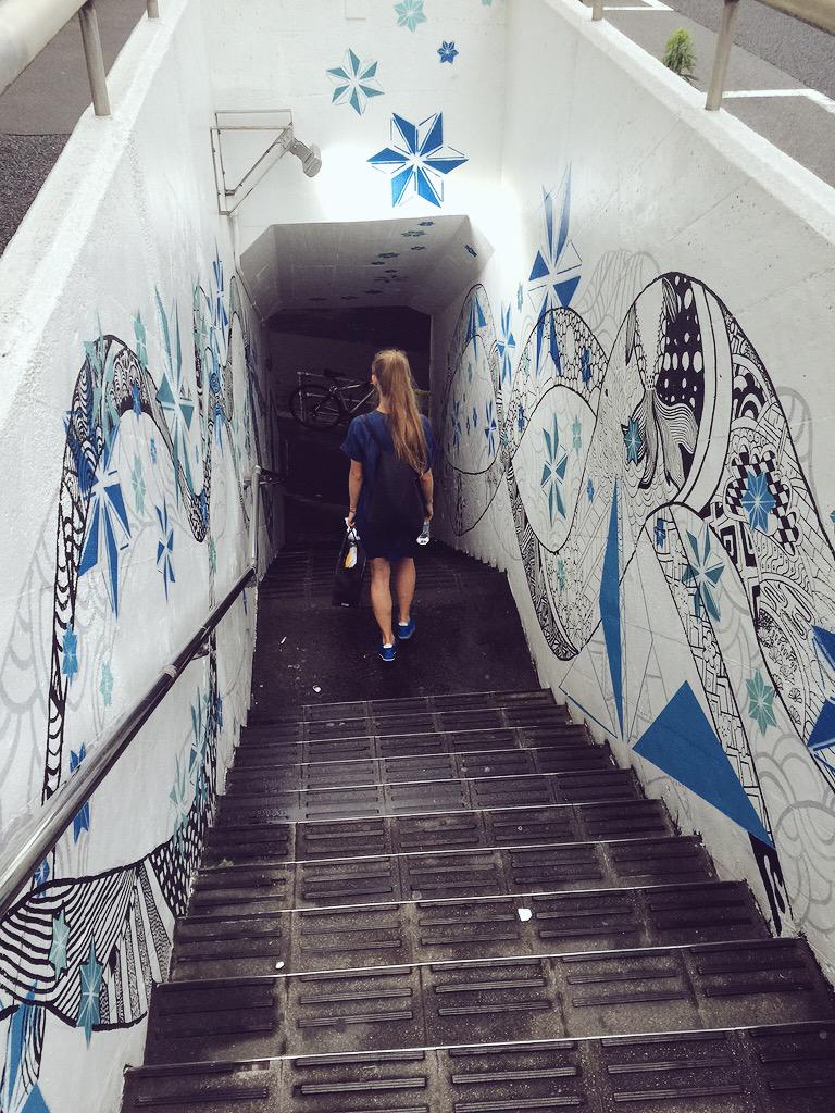 yuriyr's tweet photo. In between spaces of Tokyo. #jpAdventureTime http://t.co/PJaqJRcqNY