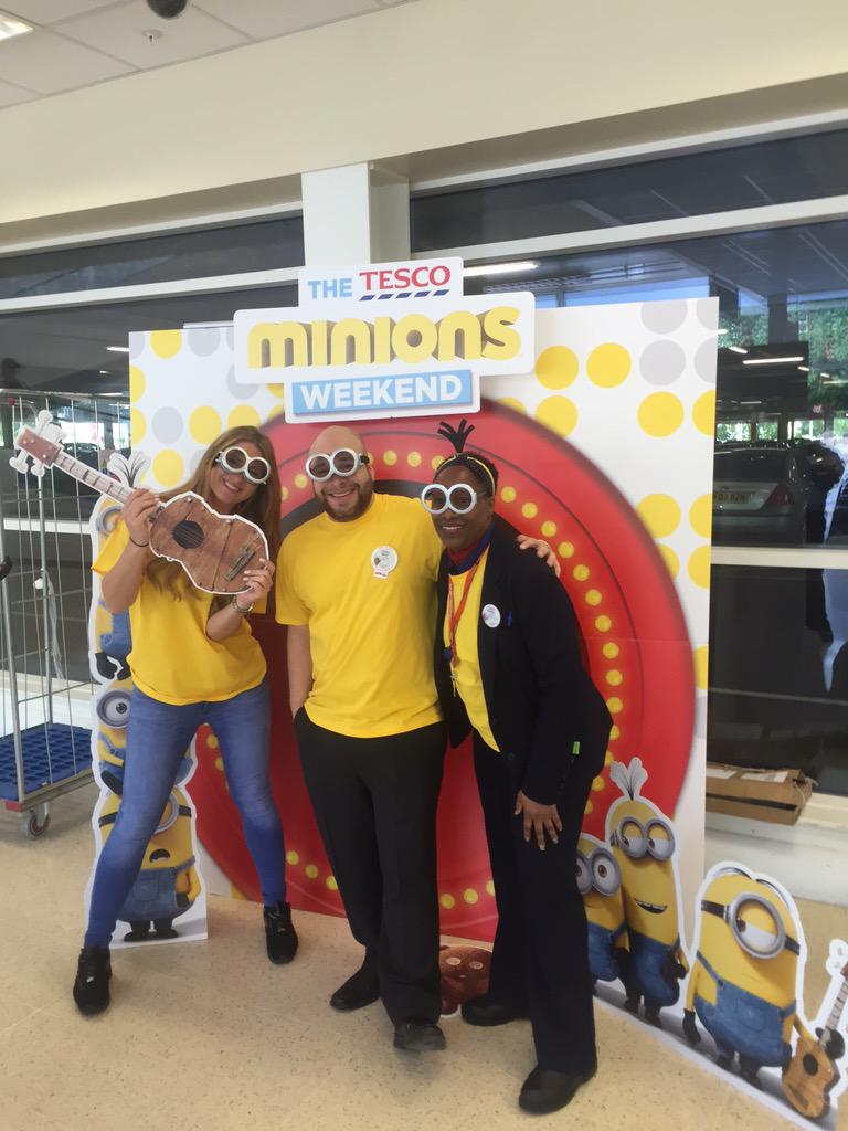 David_A_Barlow's tweet photo. Minions fun at Stretford Extra #MinionsWeekend @Stretford_No1 @DavidCardew @Llittle25 http://t.co/cRANSVo05V