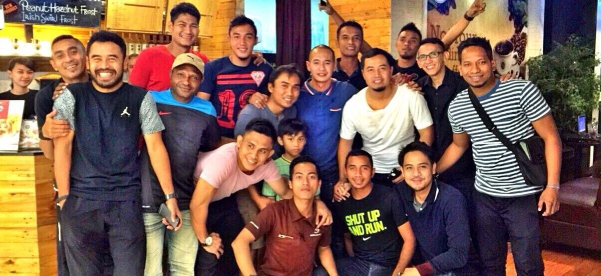 Foto bareng2 senior2 smua,slalu belajar am mereka smua...