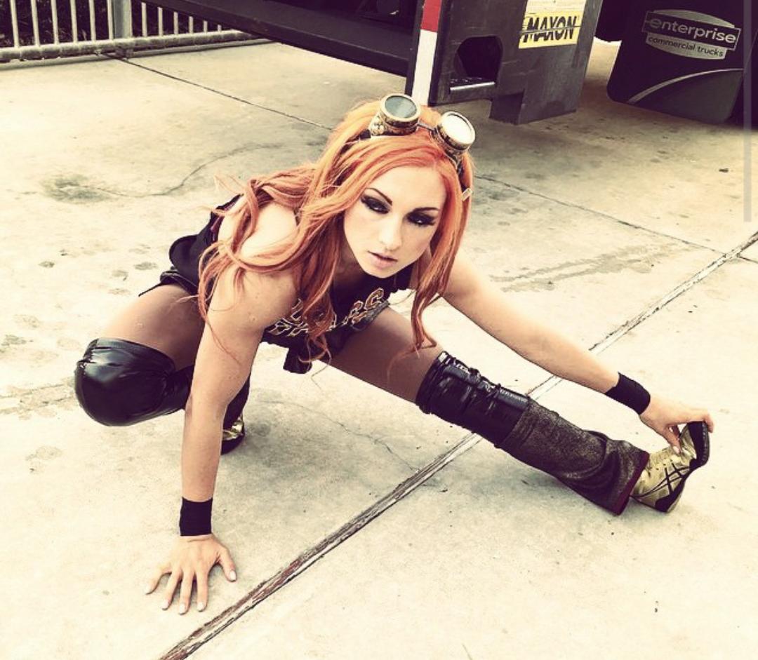 Becky Lynch is a total babe.(Type of thing you don't hear from me ofte...
