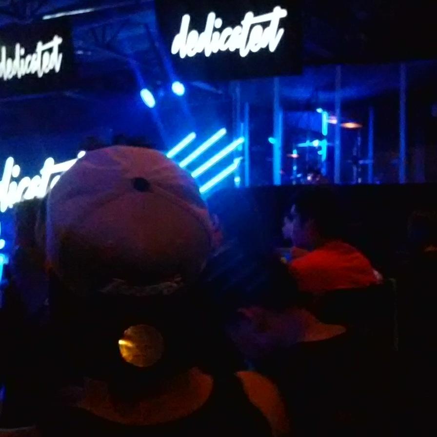 baelovesyou07's tweet photo. Dedicated 2015 #dedicatedlv http://t.co/I7mS3YHpGz