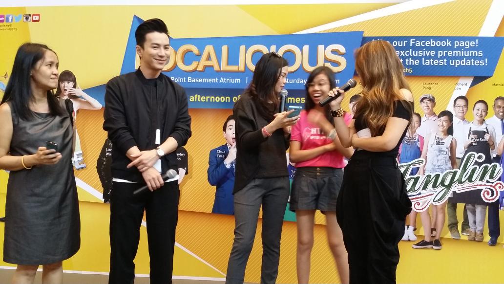 mediacorpCh5's tweet photo. @Hayleystitch @ohohlawrence punk calling viewers. #zerocallingch5 #localiciousch5 http://t.co/Jqbhr2iY2X