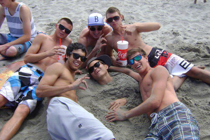 JustinOlcott's tweet photo. @LongLongo5 @KalanAKAfil @AustinMak12 @RicardoIsMyName @austintheone93 http://t.co/eM961BuXDp