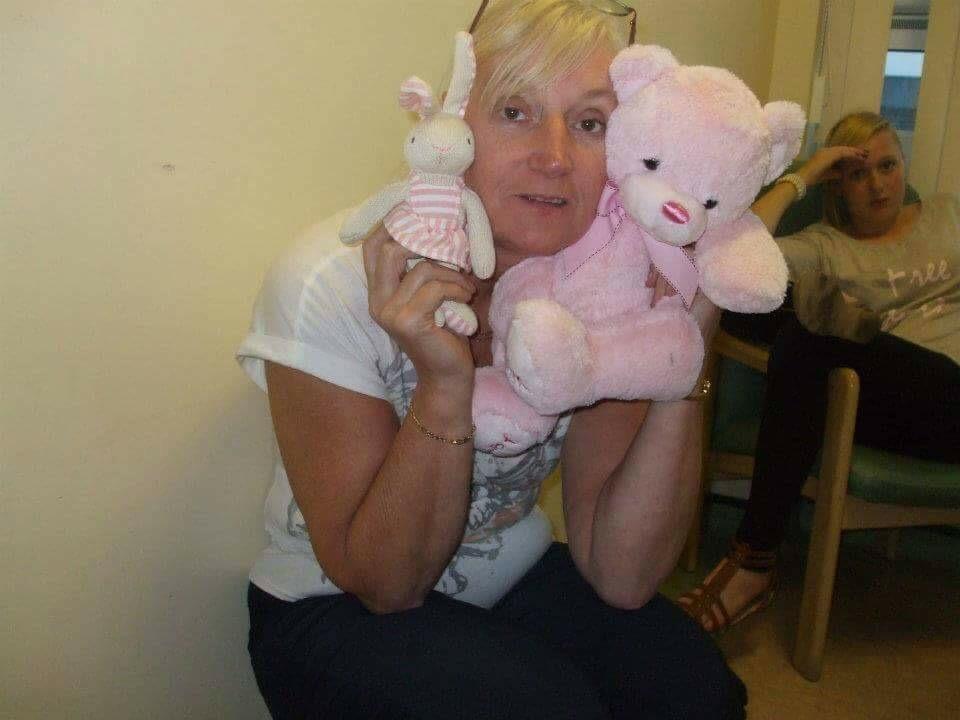 BulwarkExpress's tweet image. All the staff at bulwark want to wish @janmorris52 a very happy birthday xxx
#25againjan