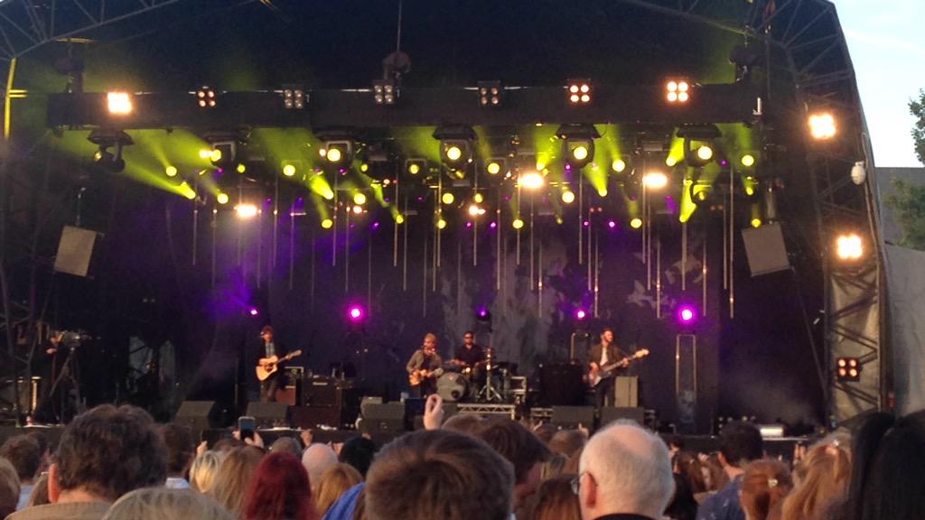 acopperthwaite's tweet photo. How amazing were @Kodaline at RHK last night. I just LOVE them 😍😍 http://t.co/elGDiD2EzC