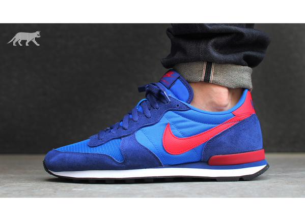ATN_Shoes's tweet image. #ReadyStock #BrandNewInBox Nike Internationalist Blue/Red. Size: 42.5. IDR: 550.000 #infocasuals