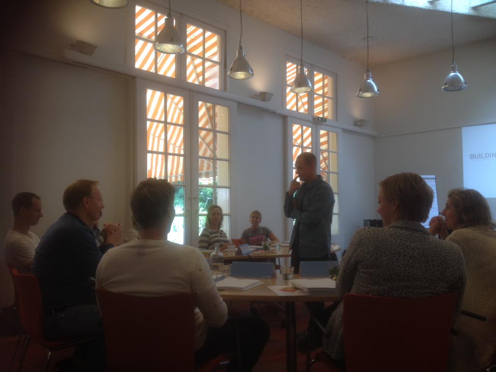 Zesde dag van de Zesdaagse Brand Management is van start gegaan! Met Jeroen van Erp op het onderwerp Design