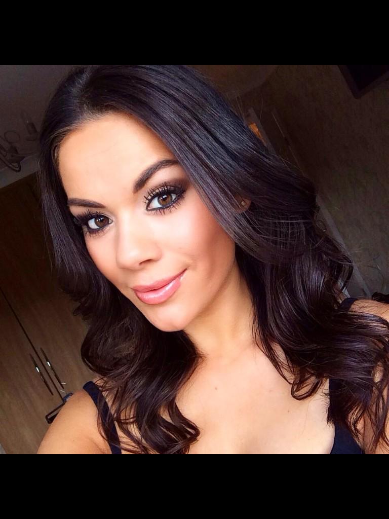 Happy birthday to my queen!!!! I hope you have an amazing day! Love you   xxxx 