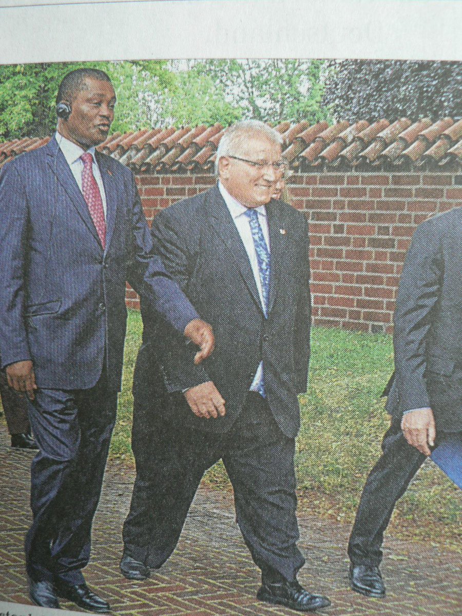 Saltytrees's tweet photo. Raumgreifend: Landtagspräsident und #LTG-Investor Klaus #Schlie mit kenianischem Parlamentspräsidenten (LN v. heute) http://t.co/fpHDkNU2D6