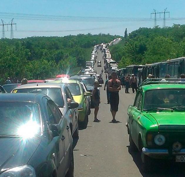 Станица Луганская подверглась минометному обстрелу. Погибла мирная жительница, разрушены жилые дома, - Москаль - Цензор.НЕТ 9706