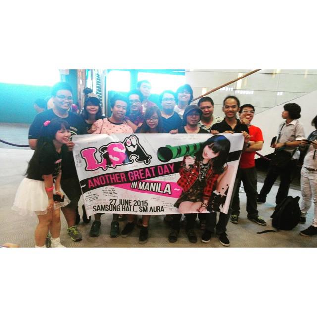 animePHproject's tweet image. Fans of @lisa_olive gather together for the concert #LiSAph #LiSAinManila