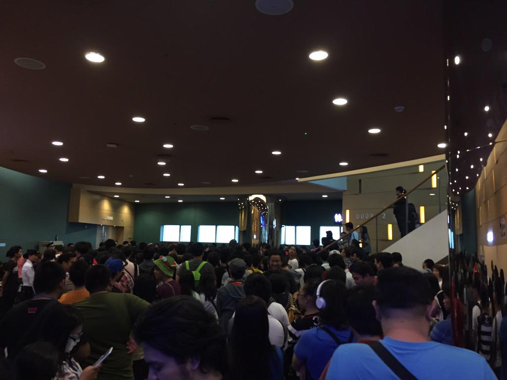 TsundereBeats's tweet image. Everybody is super excited! The doors will open in a few minutes! #LiSAPH #JMF15 #AnotherGreatDayInManila