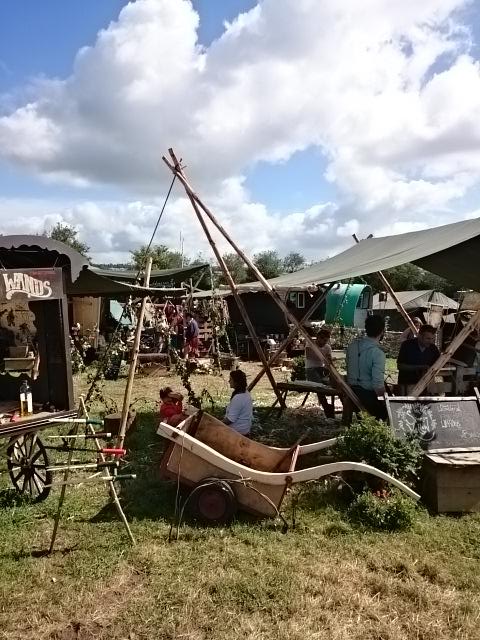 Wren_and_Bee's tweet photo. The first happy hour (free) morning workshops up and running. The sun is shining on smiling faces #glastofest http://t.co/jD52Da4zVe