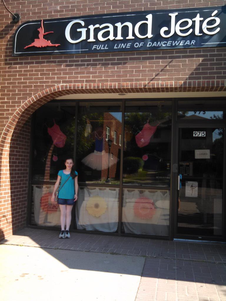 aao1231's tweet photo. Ready for pointe shoes! Yay Matte!  #balletsummer http://t.co/e1RZPe3ieh