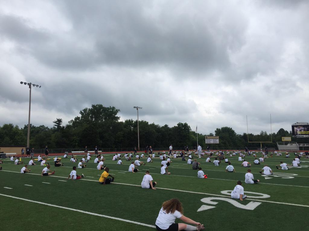 Huge turnout today! @JustinBritt68 <a href="/sctoodriven/">Spencer J Conley</a> <a href="/jacket_football/">Lebanon Football</a>