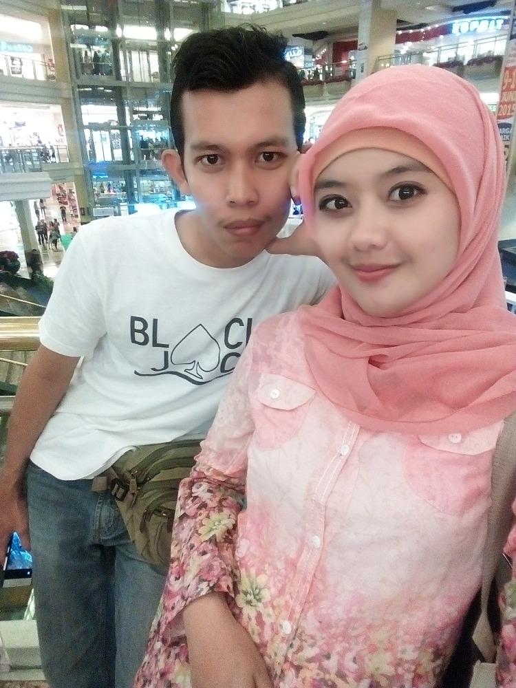 rinarachma4's tweet photo. @taman anggrek http://t.co/sGY8uIXYw2
