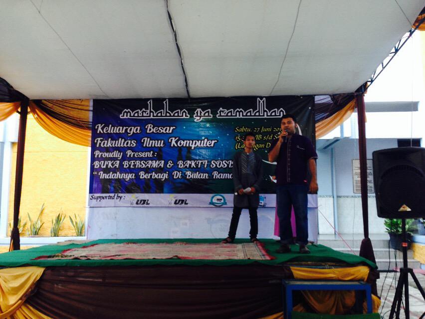 Hari ini <a href="/FIKUBL/">Ilmu Komputer UBL</a> mengadakan buka bersama dengan anak-anak yatim piatu