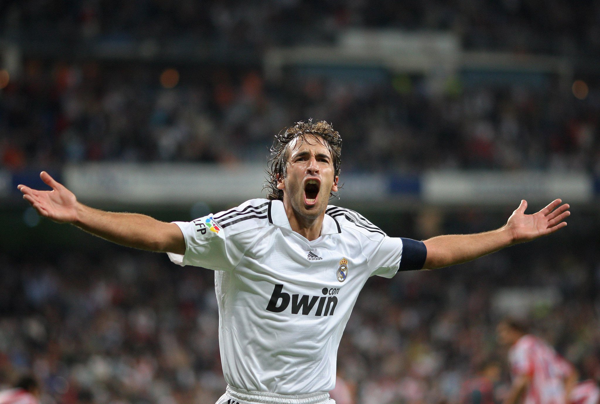 Good evening everyone,Happy Birthday Raul Gonzalez! 