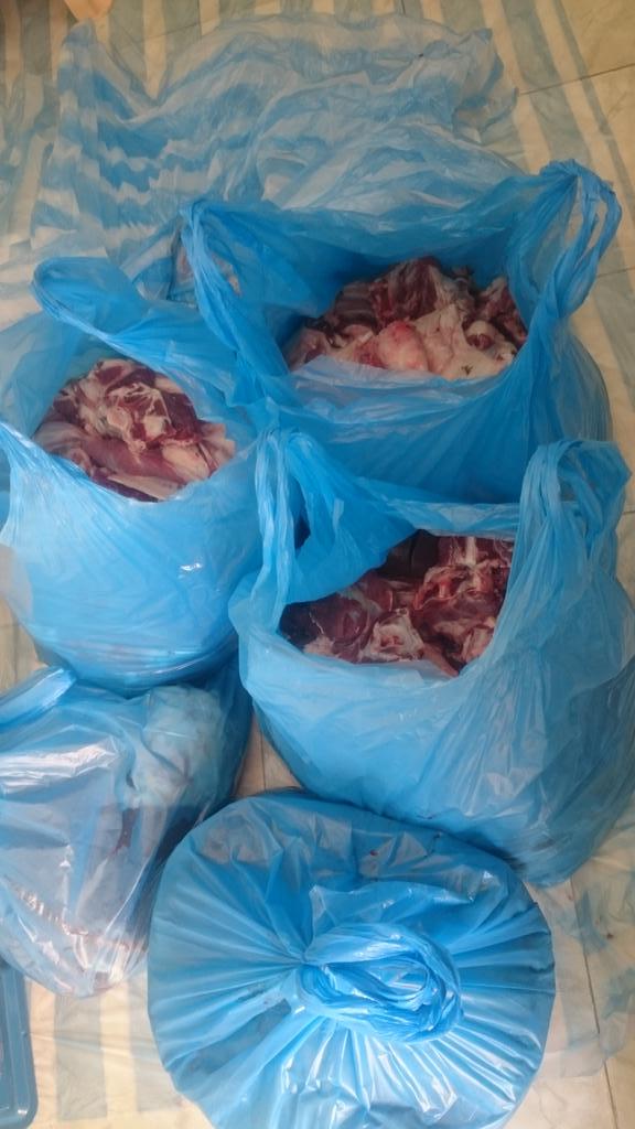 فاعل خير تبرع بلحوم لفريق الروح من اجل توزيعه على الاسر المعسره
يجزاه الله الخير كله