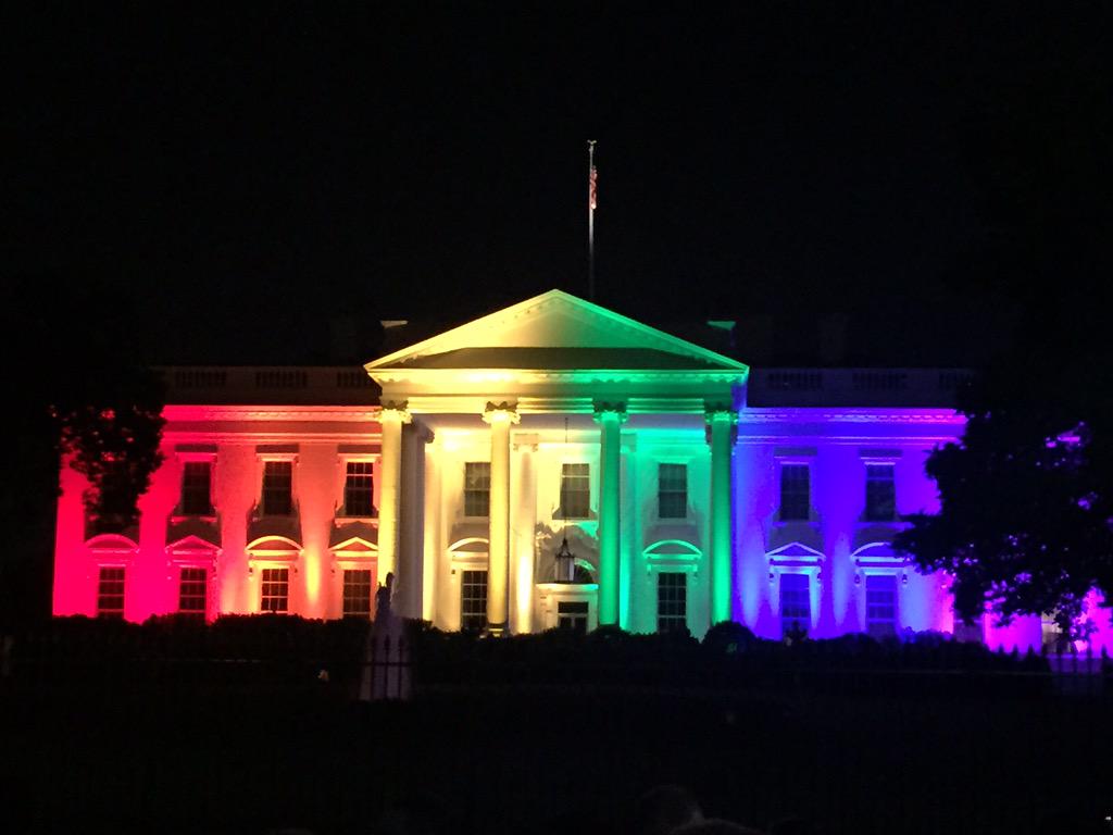 SuzeOrmanShow's tweet photo. Views from last night at the White House http://t.co/iaIHVEkKuo