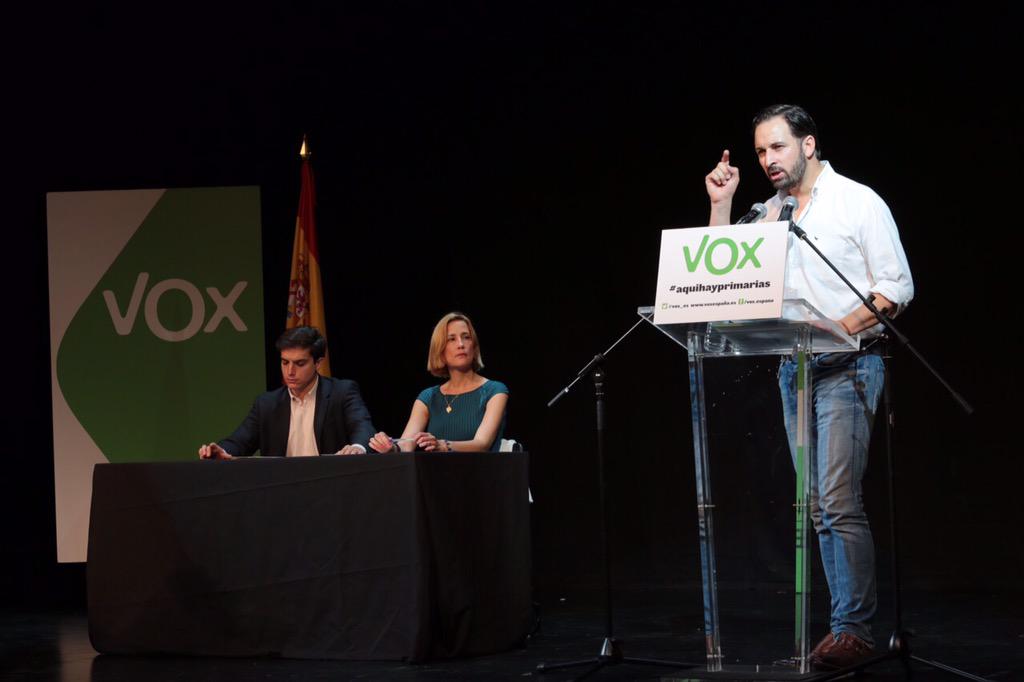 Abascal; "nosotros vamos a ser decisivos, con unos votos q apelen a todo lo q ha dejado de decirse y hacerse"