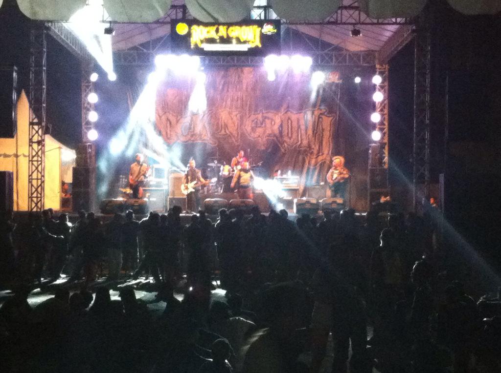 Rock n' Growl (@rng_himapesi) on Twitter photo <a href="/CriminalAsshole/">CRIMINAL ASSHOLE</a> on stage now! Come and join us at Parkir Barat Gor Ngurah Rai Denpasar #RnG5 <a href="/CriminalAsshole/">CRIMINAL ASSHOLE</a> on stage now! Come and join us at Parkir Barat Gor Ngurah Rai Denpasar #RnG5