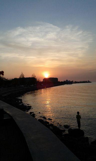 Ngebuburit kota mara_baubau☺