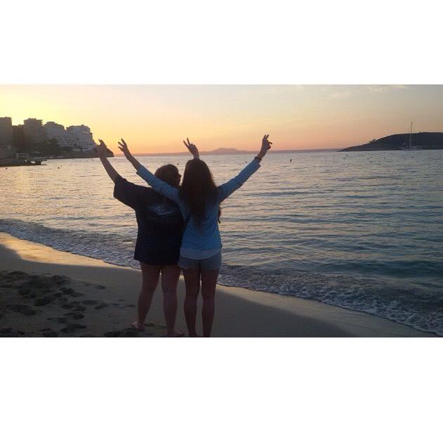 marioona5's tweet photo. The sun was shining in Mallorca two days ago... 

@Axwell @Ingrosso #SunIsShining http://t.co/HJwBL8FgQw