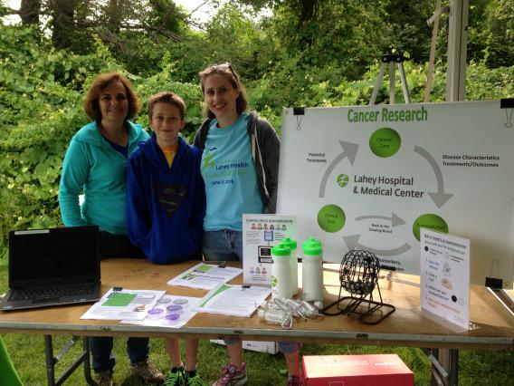 Awesome cancer researchers <a href="/LaheyHospital/">Lahey Hospital</a> at the 5k cancer walk/run #lcsm