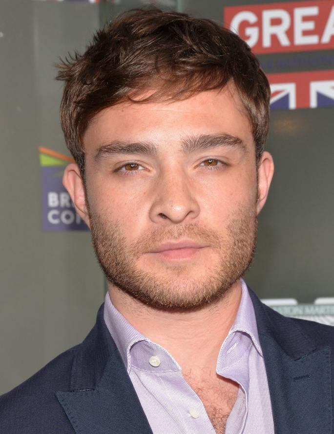 Happy birthday, EdWestwick! Celebrate with 15 of his most smolderingly sexy selfies:  