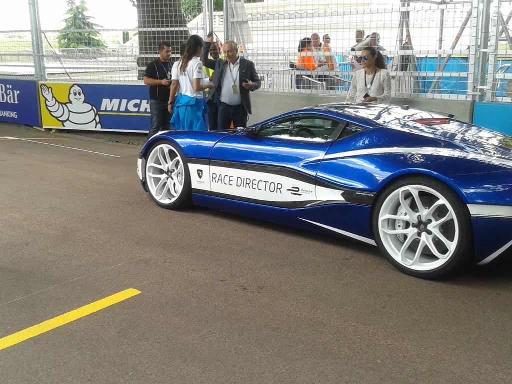 aasklov's tweet image. Just about to drive around the Formula E track in Battersea park in London... quite exciting!