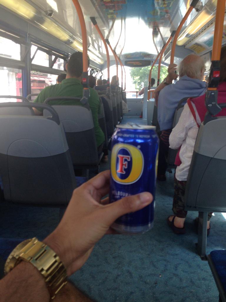 Chewymunro's tweet photo. Roof Top bar π #CostaDelHackney http://t.co/YWn35r6JQr