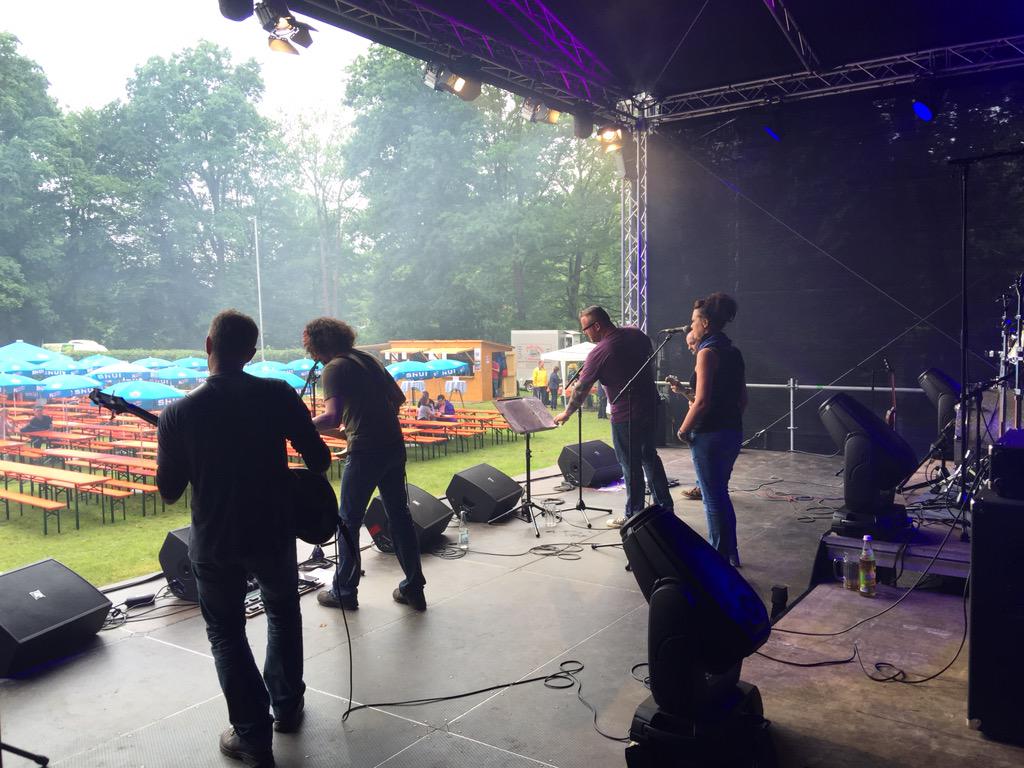 Oischnak's tweet photo. #spfst15 Woodway auf der großen Bühne! http://t.co/OmjvLzXDmJ