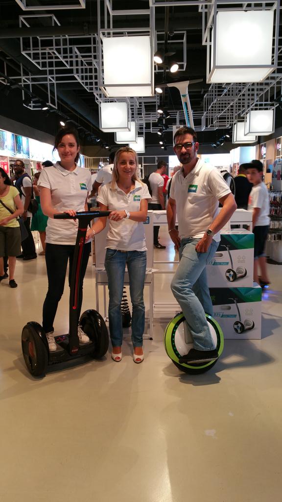 LICK_officiel's tweet photo. #LICKEVENT #DemoDays @ninebotFR #fun #cool #Waouh #futurisnow! !! http://t.co/yCQpXYW5rX