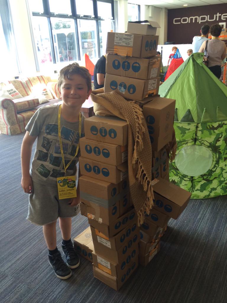 annvanner's tweet photo. #jetpackjack not just dens are being built at #denology this afternoon! #lsf15 #atatuclan @lancscifest http://t.co/LKAensazsY