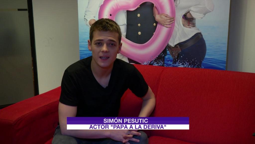 CristobalyCami's tweet photo. Por ahí en el video salieron algunas preguntas mias 😳😱😍 @Mega @simonpesutic No me canso de decirte gracias!! 😌😘 http://t.co/iPGc3WNE1S