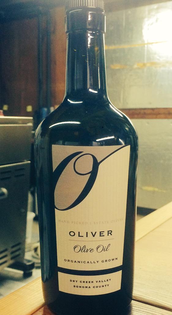PasterickWine's tweet photo. There were only a couple cases this year but it's so tasty! Here's to local #oliveoil #DryCreekValley #winelovers http://t.co/Zr8UrlXfjs