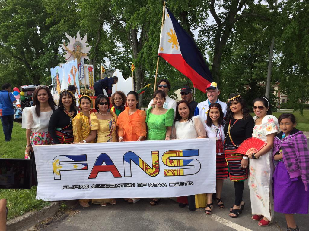 FilipinoNS's tweet photo. #FANS participating in the @multifest Parade! #multifest2015 http://t.co/MmKT0B0vWN