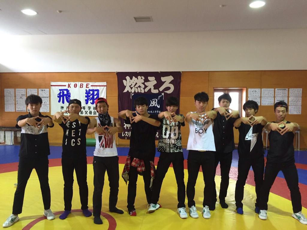 k_y_way_shofu's tweet photo. みなさん！
今日は大きな声援ほんとにありがとうございました！
たくさんの方に支えていただきました！
今日のステージはメンバー全員の宝物になりました！
本当に感謝でいっぱいです！
きっしーも大成功でした！
#KYWAY #きっしー http://t.co/qlr2oiZsw6