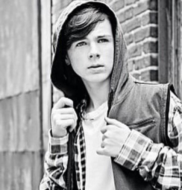 Way Hay it\s Chandler Riggs Birthday!!!!!!      HAPPY BIRTHDAY!!!!!!! 